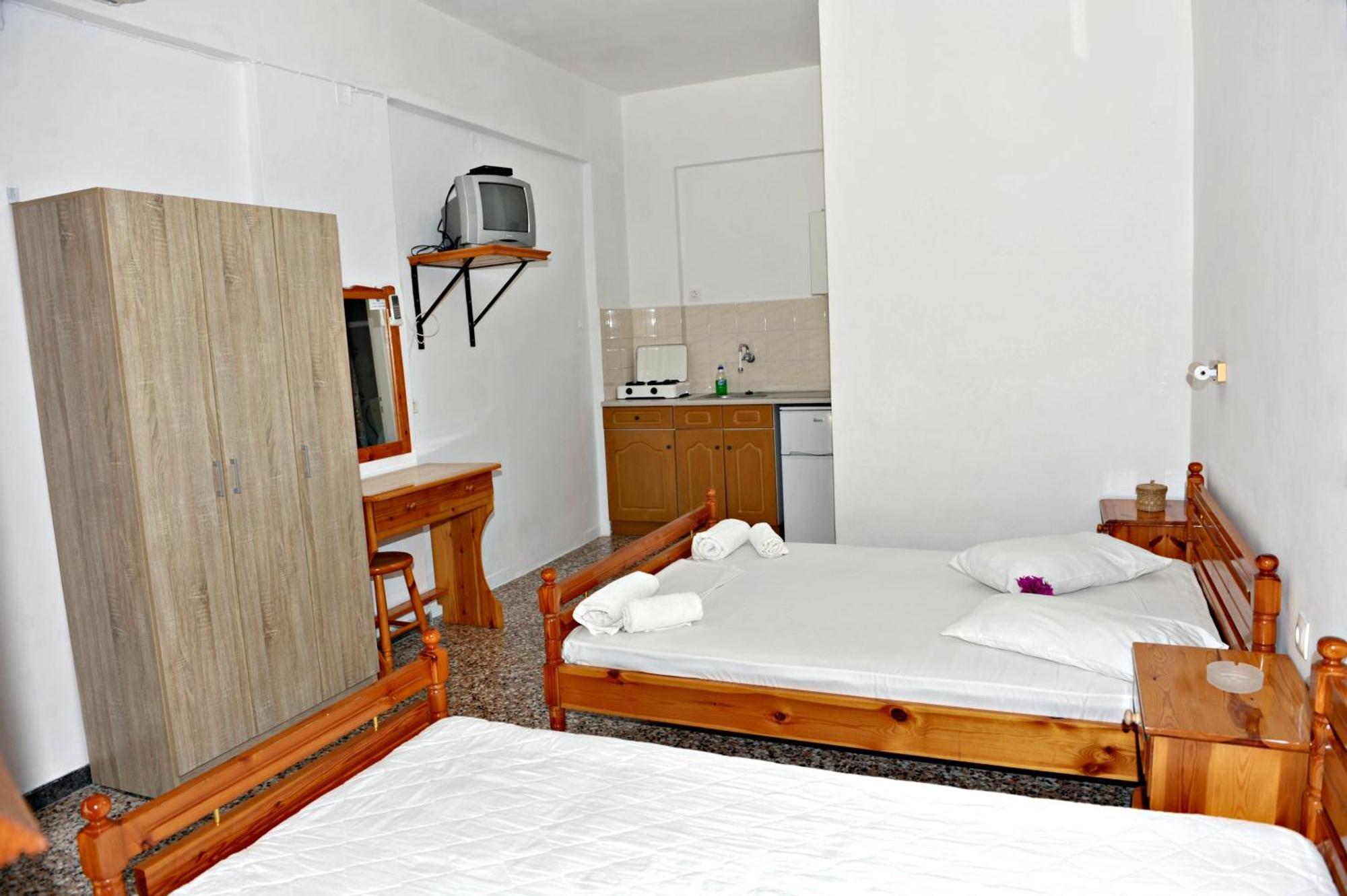 Studios Dimitris Giatras Zakynthos Town Room photo